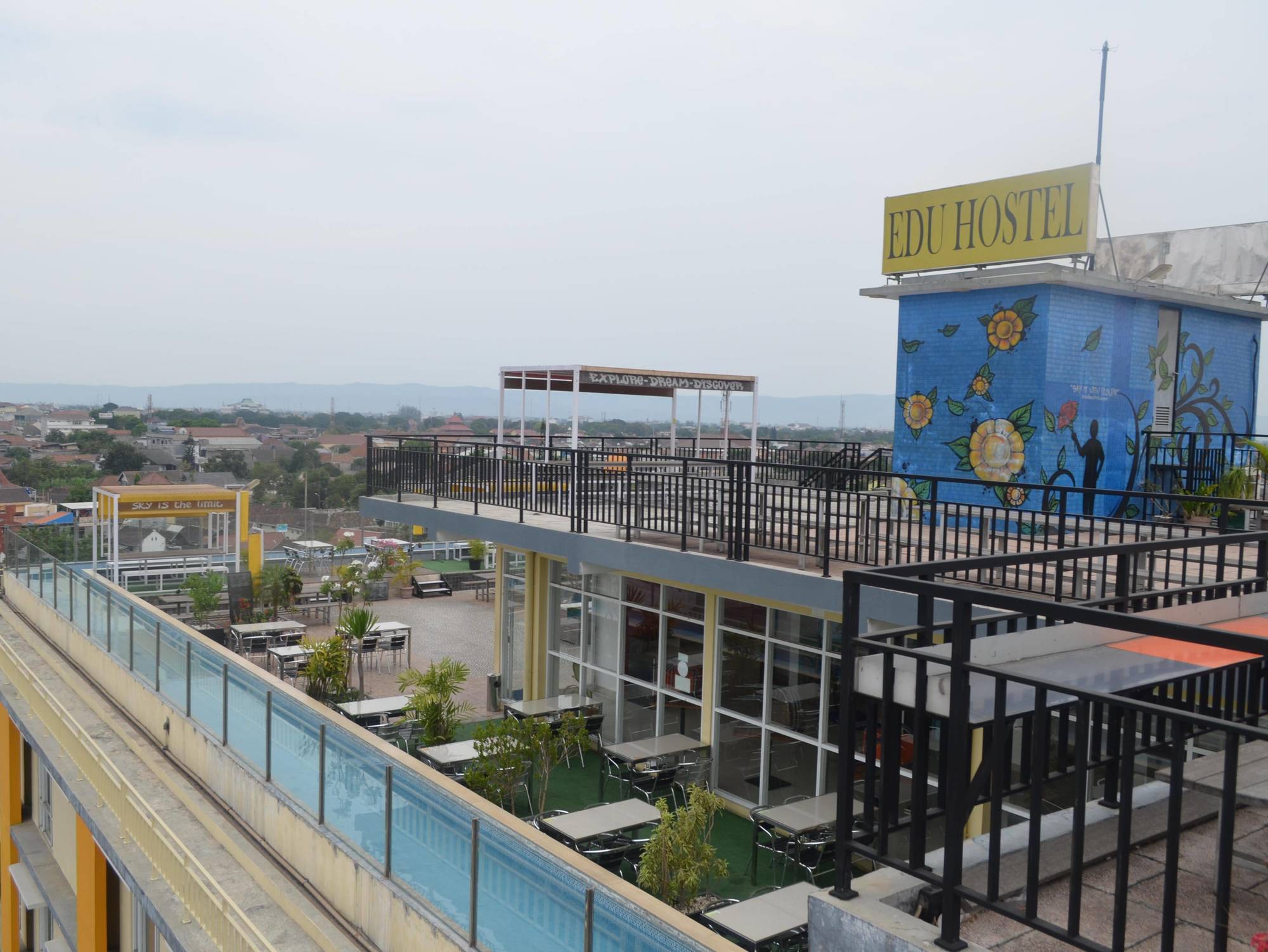 Edu Hostel Yogyakarta Exteriör bild